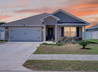 51 Silverthorn St, Freeport, FL 32439