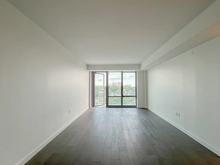 One Park Condos — Photo 21