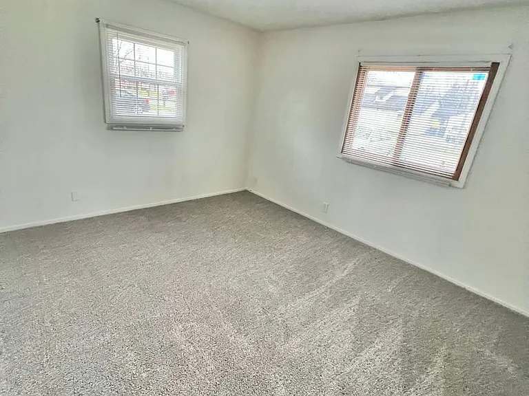 4737 Pinecrest Dr — Photo 43