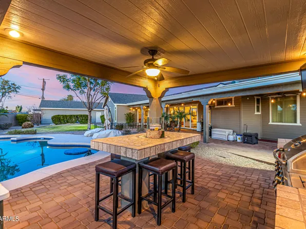 6456 E HOLIDAY Drive, Mesa, AZ 85215