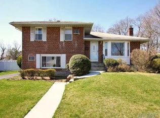 96 Celia Dr, Jericho, NY 11753