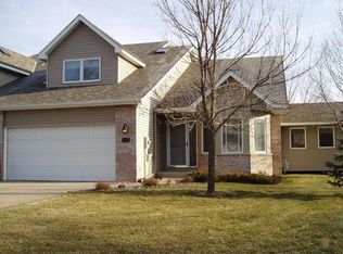 5933 Bren Cir, Minnetonka, MN 55343