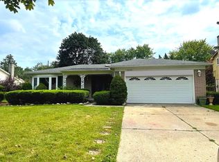 18241 Meadowood Ave, Lathrup Village, MI