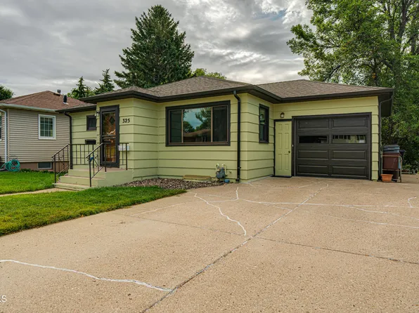 325 W Boulevard Ave, Bismarck, ND 58501