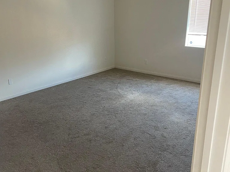 8600 Lime Ave — Photo 12