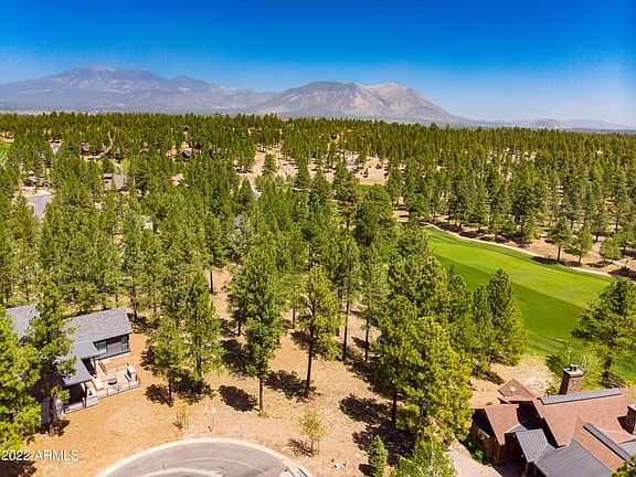 3rd image of 3949 S Clubhouse Circle #306