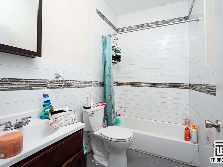 296 Willis Ave #1 — Photo 7