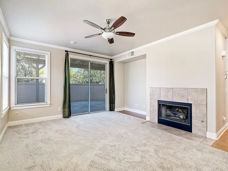 504 Peach Way #1 — Photo 7