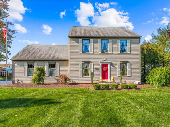 56 Lattavo Dr, New Castle, PA 16105