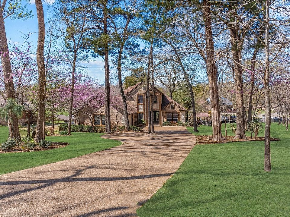 1st image of 109 Bull Run Dr