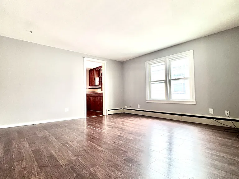 70 Harvey Ave #5 — Photo 5