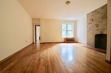 Rented by Street Realty Brokerage LLC