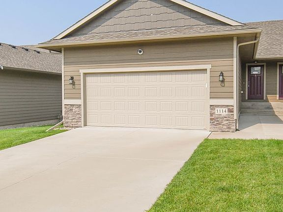 3rd image of 1114 N Brennan Ct