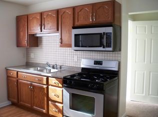 1427 S Pasfield St APT 2, Springfield, IL 62704