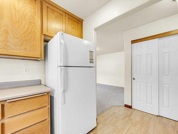 4th image of 2682 Paloma Ave #1