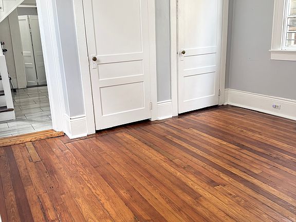 5th image of 1031 N Derbigny St