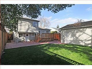 3rd image of 255 Portola Dr