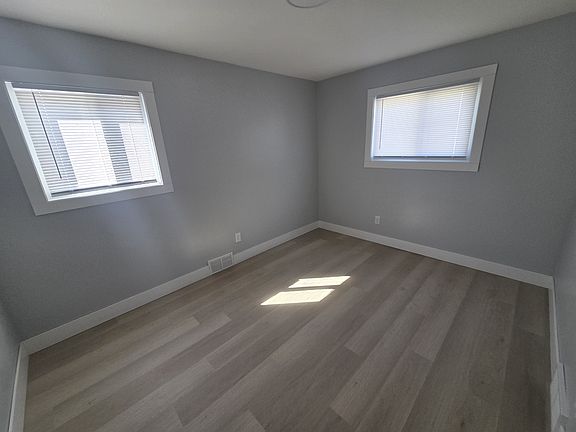 3rd image of 1828 E Granet Ave