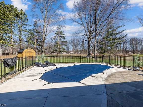 5th image of 8320 Craigleigh Dr