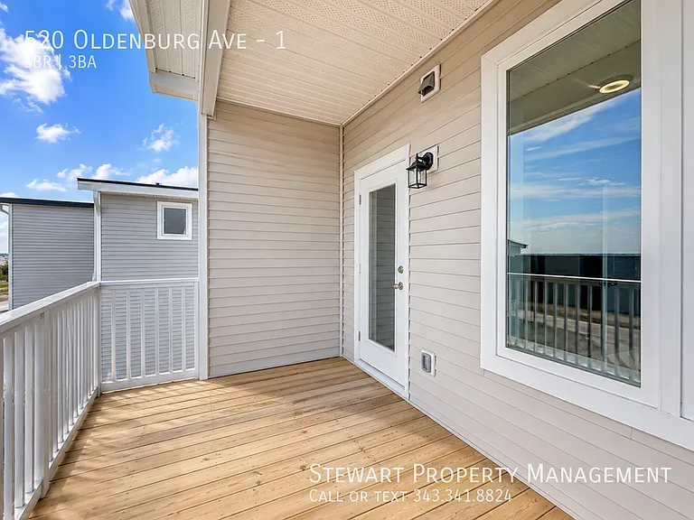 520 Oldenburg Ave #1 — Photo 22