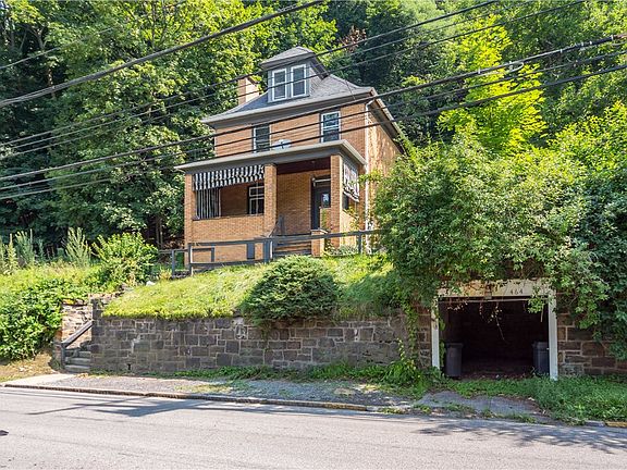 2nd image of 464 Beaver St