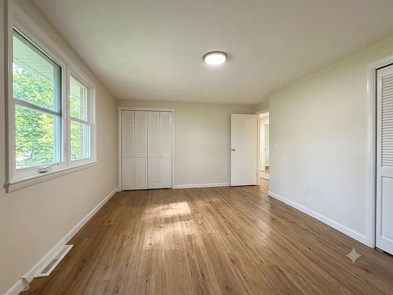 3 Villa Rd — Photo 11