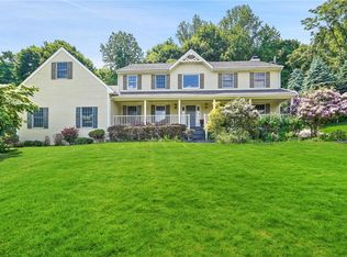 25 Mekeel St, Katonah, NY 10536
