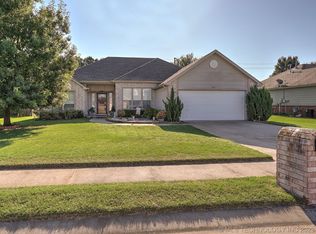 11261 S 280th East Ave, Coweta, OK 74429