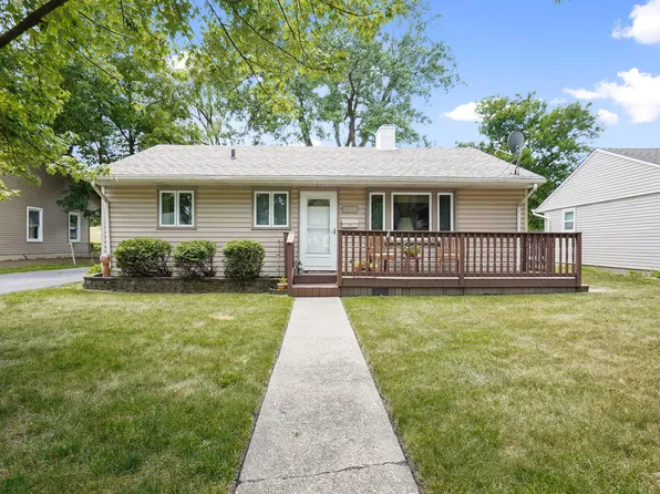 8132 Wicker Park Dr, Highland, IN 46322