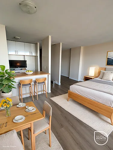 Floor plan 305
