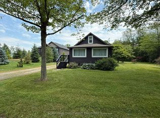 729 Silver Bay Rd, Pt Colborne, ON L3K 5V3
