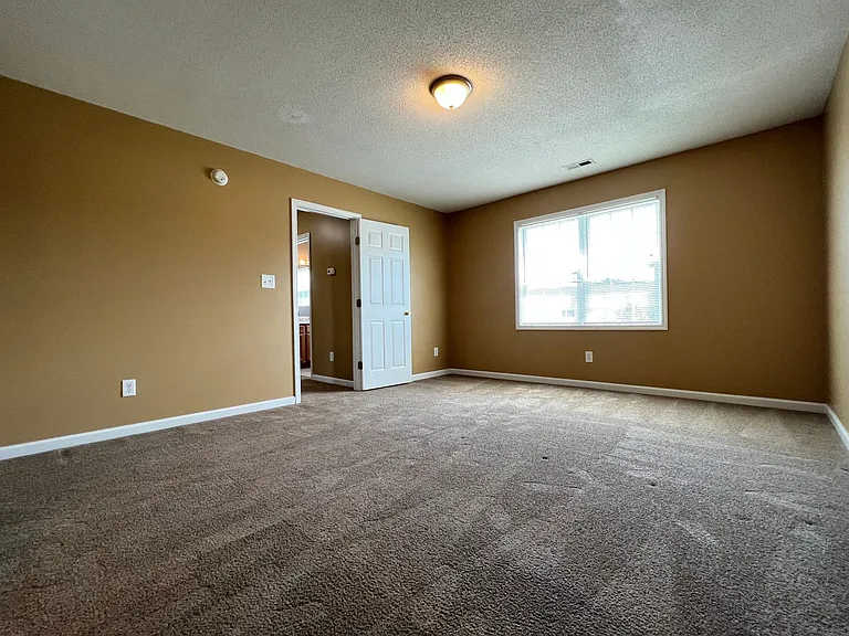304 Mann St — Photo 21
