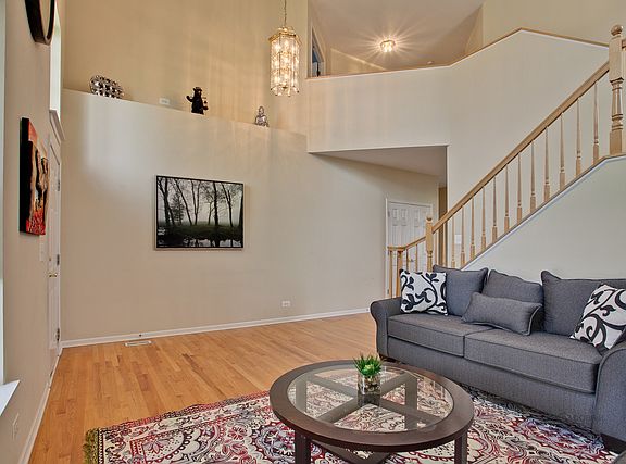 4th image of 414 Camargo Ct