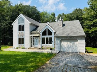4160 Hickory Rd, Tobyhanna, PA 18466