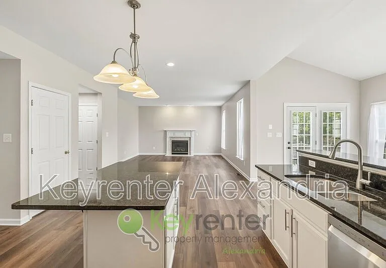17753 Avenel Ln — Photo 11