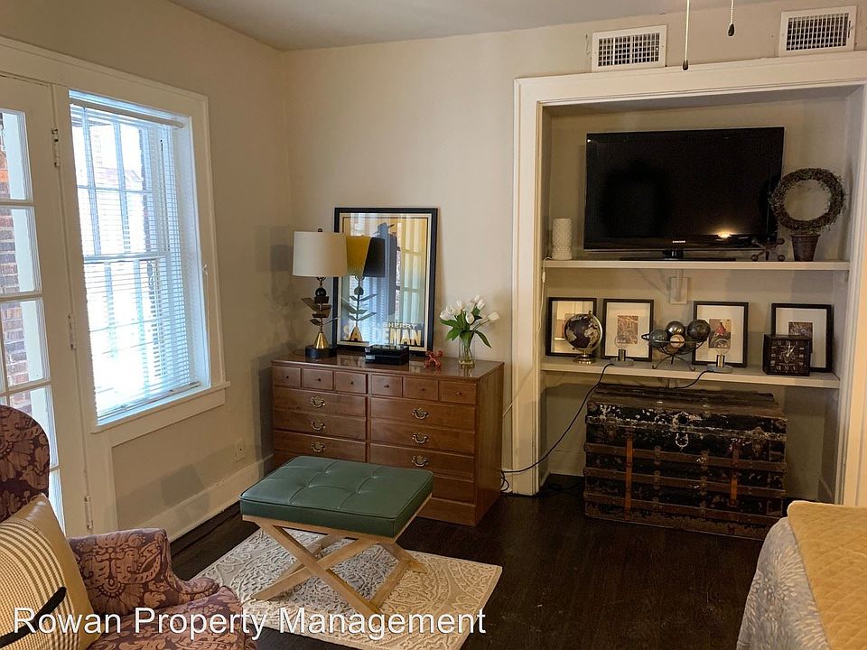 1st image of 528 Gladstone Blvd APT 4