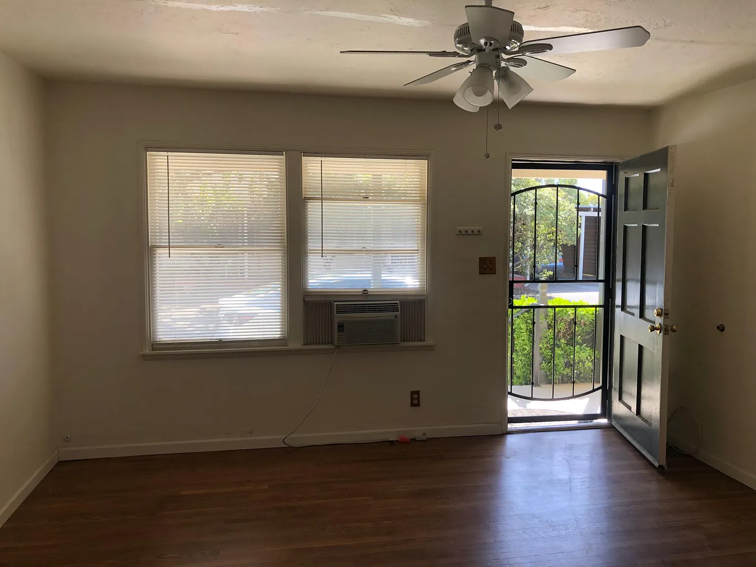 321 San Juan Dr #A photo 1