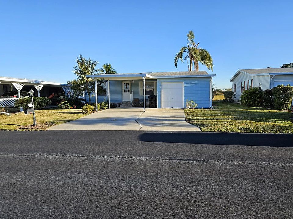 1st image of 910 La Quinta Blvd