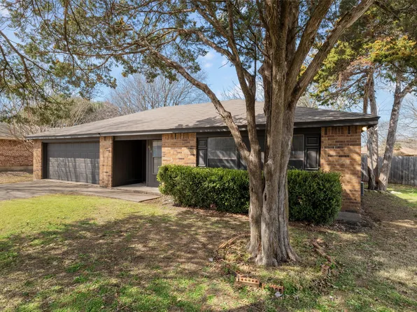 816 Dogwood Dr, Cedar Hill, TX 75104