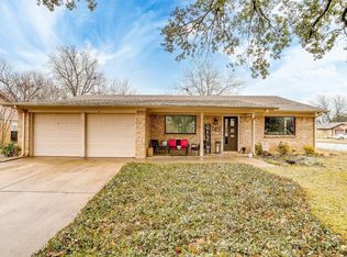 749 Meadowcrest Dr, Crowley, TX 76036