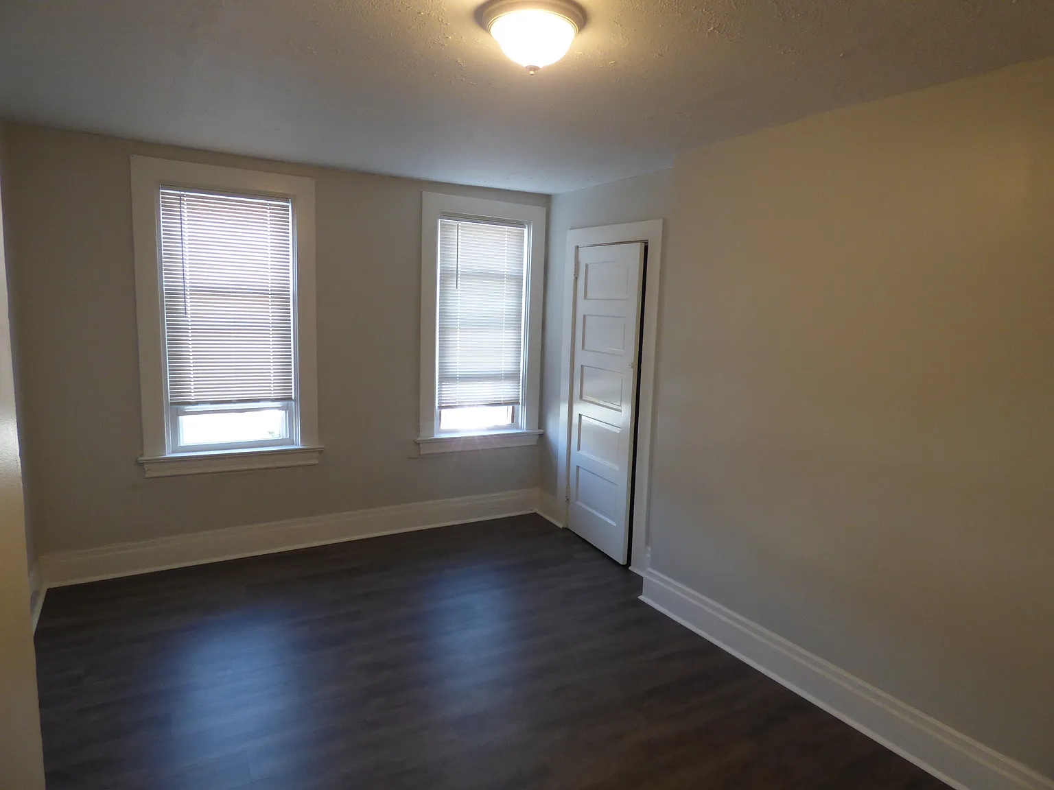 2 bed, 924 sqft, $825 — Photo 3