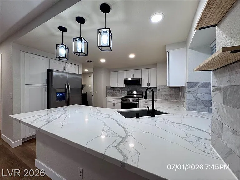 8405 Shady Shores Cir — Photo 5