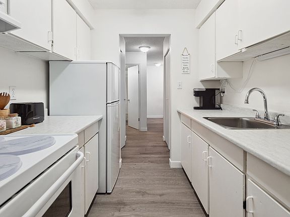 4th image of 814 4th Ave #114