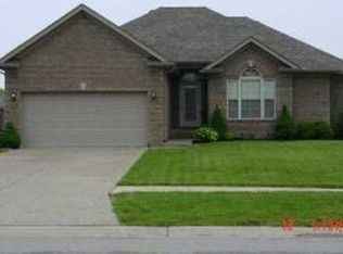 329 Bentwood Dr, Shepherdsville, KY 40165