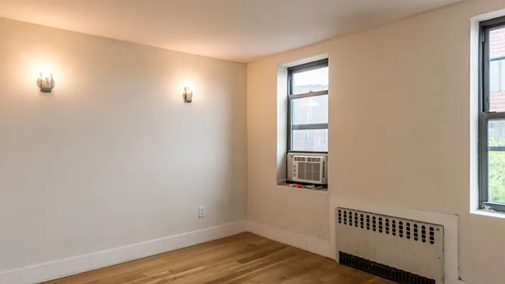 Rented by Nooklyn NYC LLC | media 24