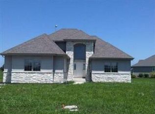 11189 Louisiana St, Crown Point, IN 46307