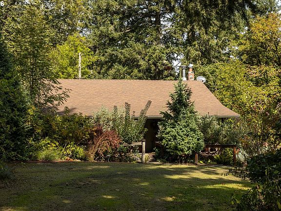 4th image of 4599 NW Eagle Crest Rdg