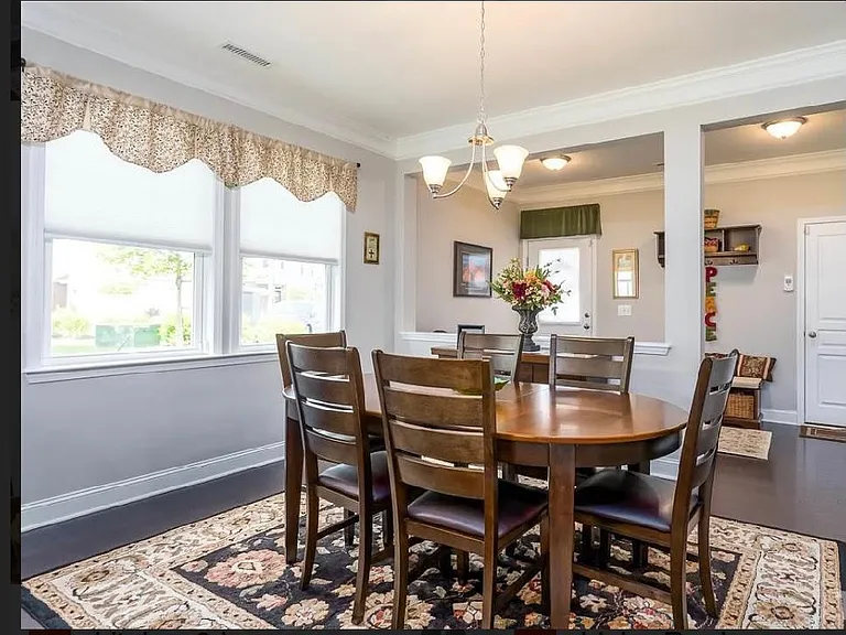1444 Glenwater Dr — Photo 3