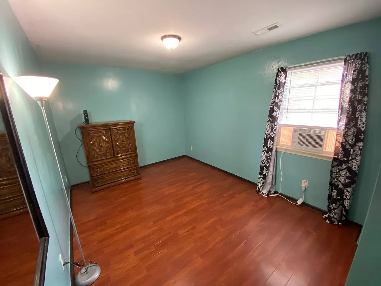3 bed, 1118 sqft, $800 — Photo 3
