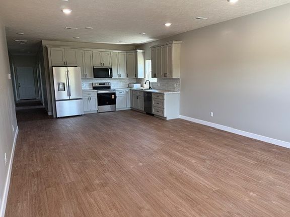 5th image of 1112 Putter St